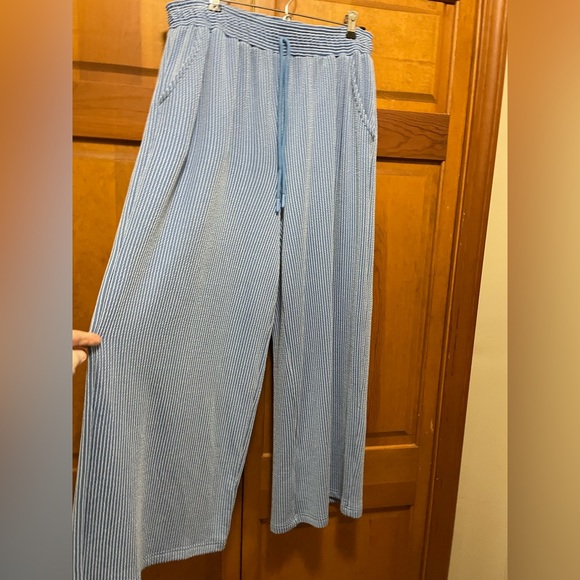 Umgee Blue Knit Wide-Leg top/pant set - Picture 6 of 7